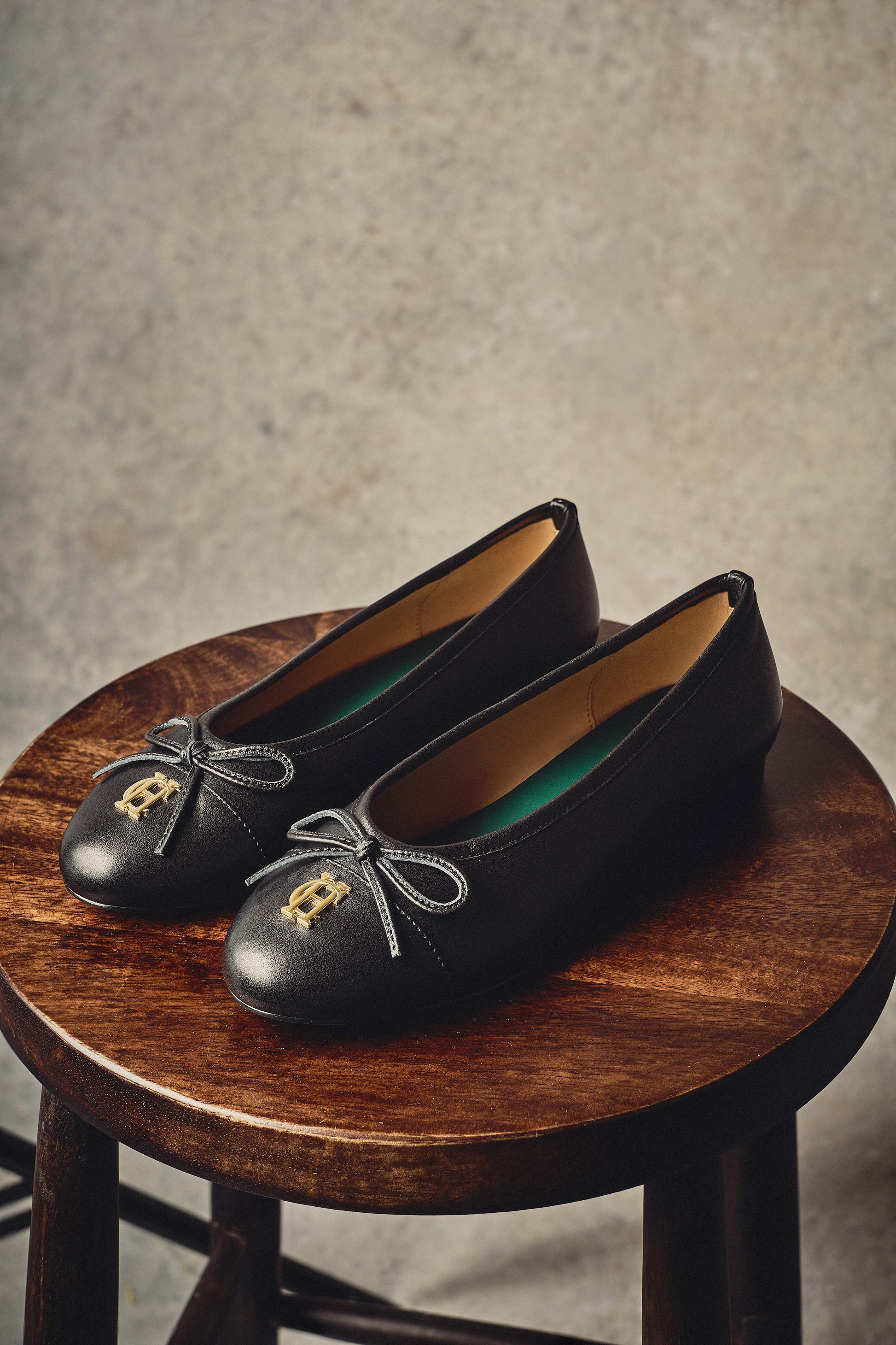 Holland Cooper Ballet Shoe (Black)